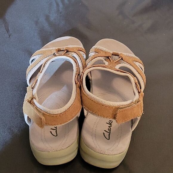 CLARKS IN MOTION COMFORT WALKING WOMEN"S SANDAL - Picture 8 of 13